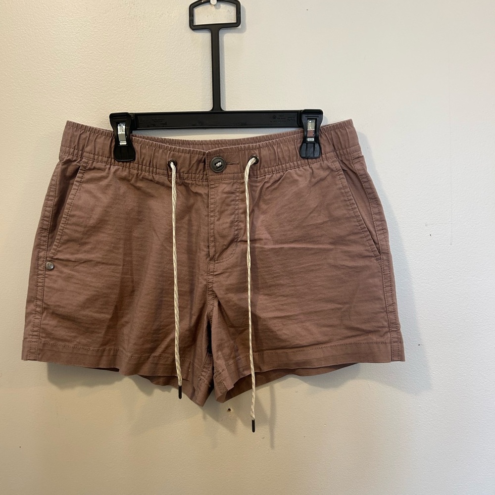 Women’s Vuori Casual Shorts Size Small